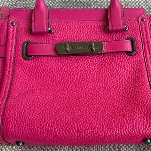 Coach Fuchsia Leather Women's Bag